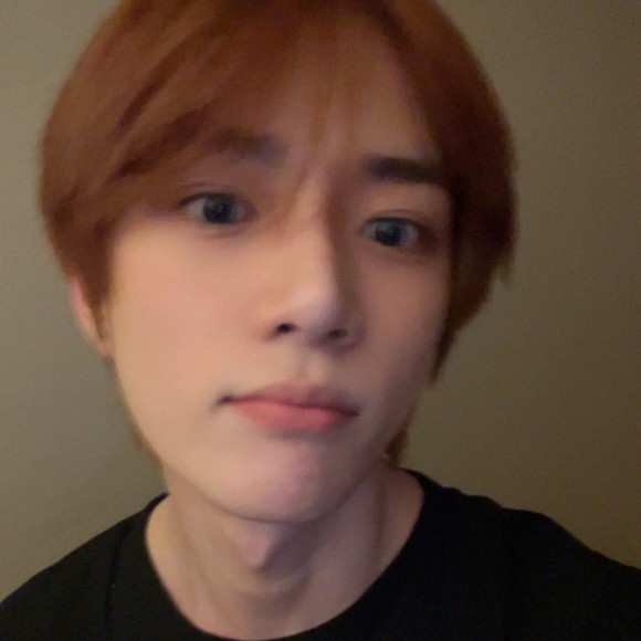 Meet your Posher, Leah - Picture 1 of 1